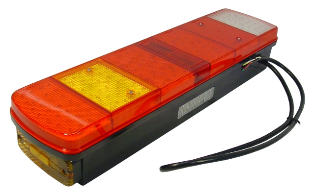 TAKAVALO SC 4-SRJ 7-KAMM. PYÖREÄ PÄÄTY VAS+RV LED